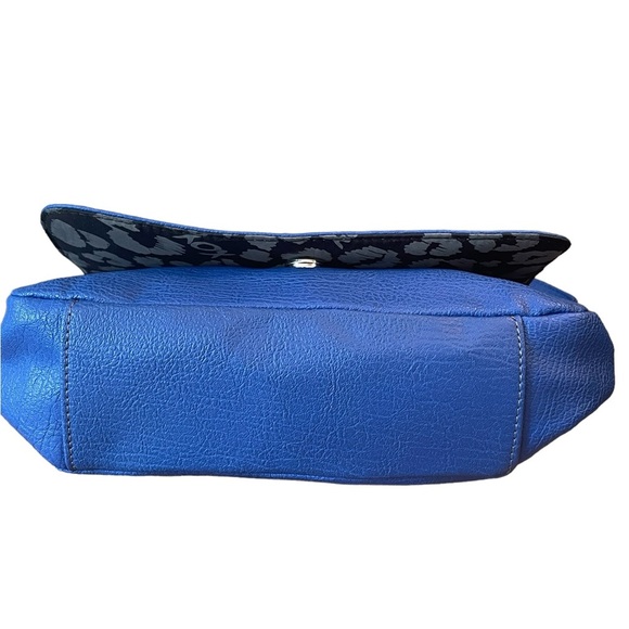 Hugs & Kisses shoulder bag - Picture 5 of 11